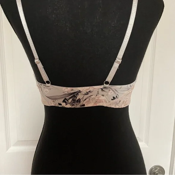 Bra - Picture 5 of 6